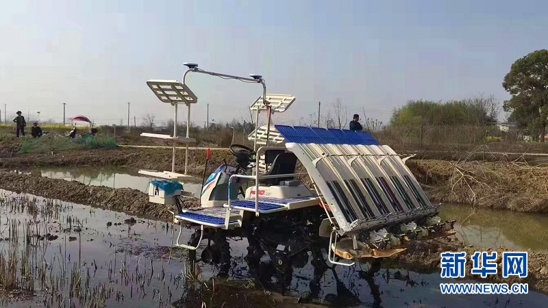 乡村振兴在行动丨湖北鄂州：智慧农机释放现代“无人农业”魅力
