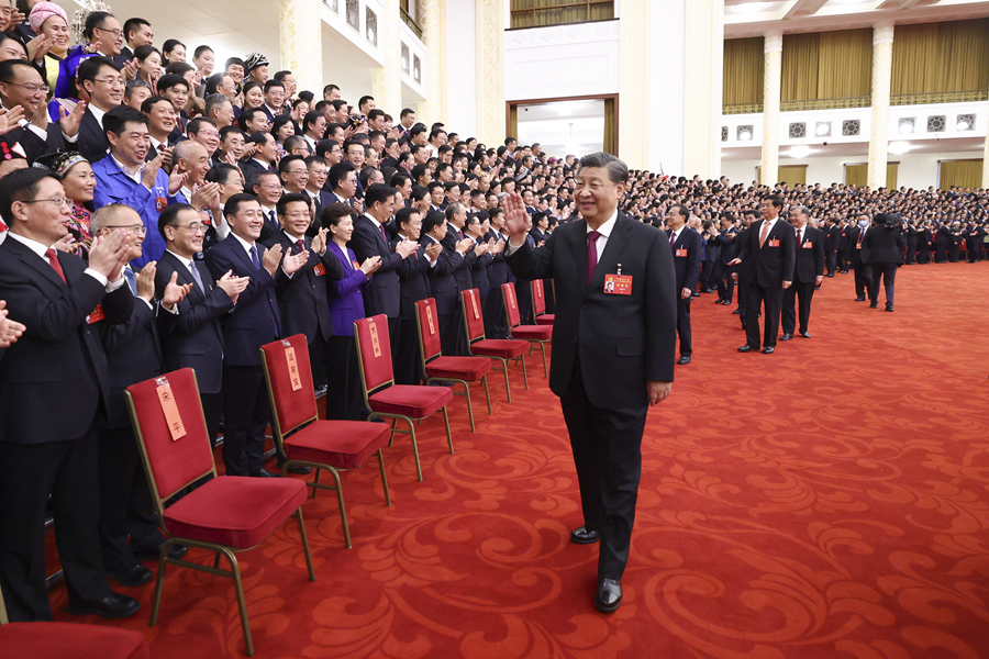 <b>习近平等领导同志亲切会见出席党的二十大代表、特邀代表和列席人员</b>