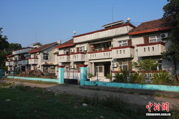 东西问丨杨亮：二十余载南亚并肩，中尼医生如何共同成长？