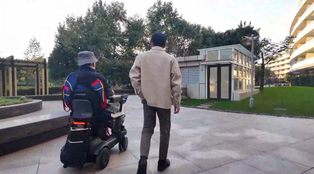 <b>新华视点｜植入人脑之后，脑机接口技术将如何改变我们的生活？</b>