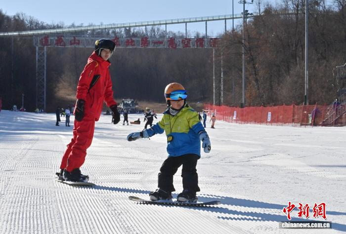 报告：消费者情绪正重塑中国滑雪度假区竞争力