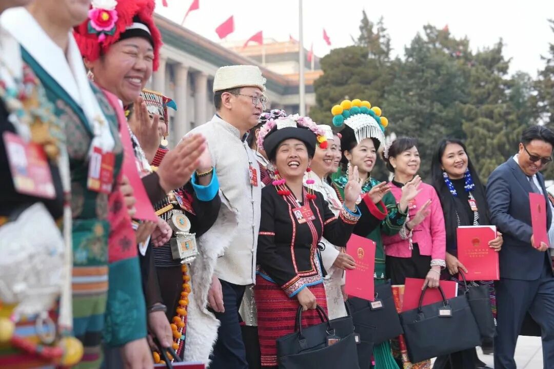 东西问｜强世功解读民族团结进步促进法：为中华民族共同体建设夯筑法治基石