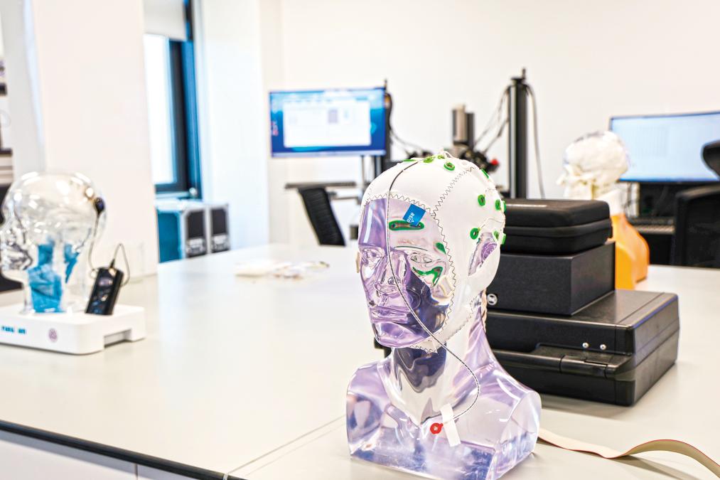 <b>上海浦东：解锁脑机接口“全球首证”——加速育成生物医药“热带雨林”</b>