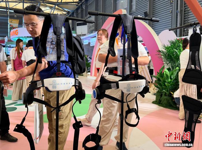 《上海市康复辅助器具产业蓝皮书（2026）》出炉